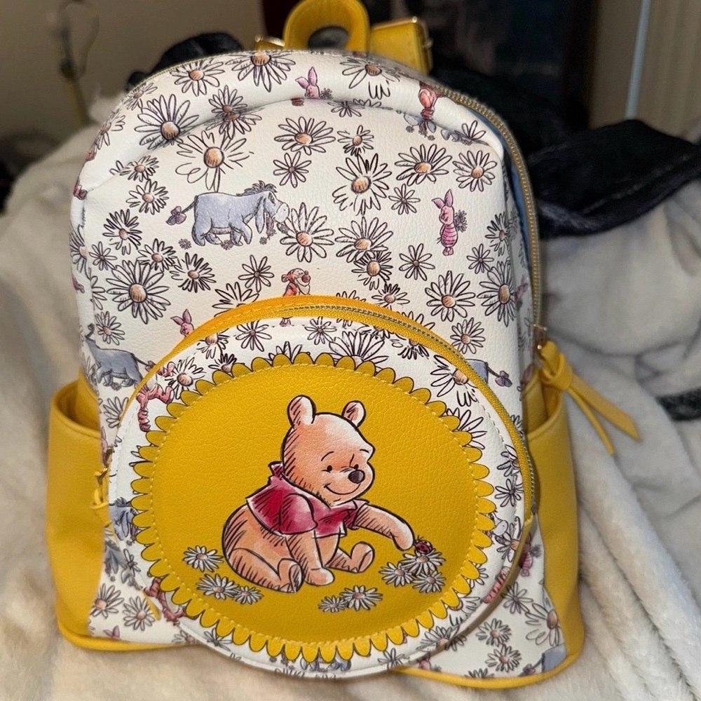 RARE Danielle Nicole White and Yellow Winnie the Pooh Backpack